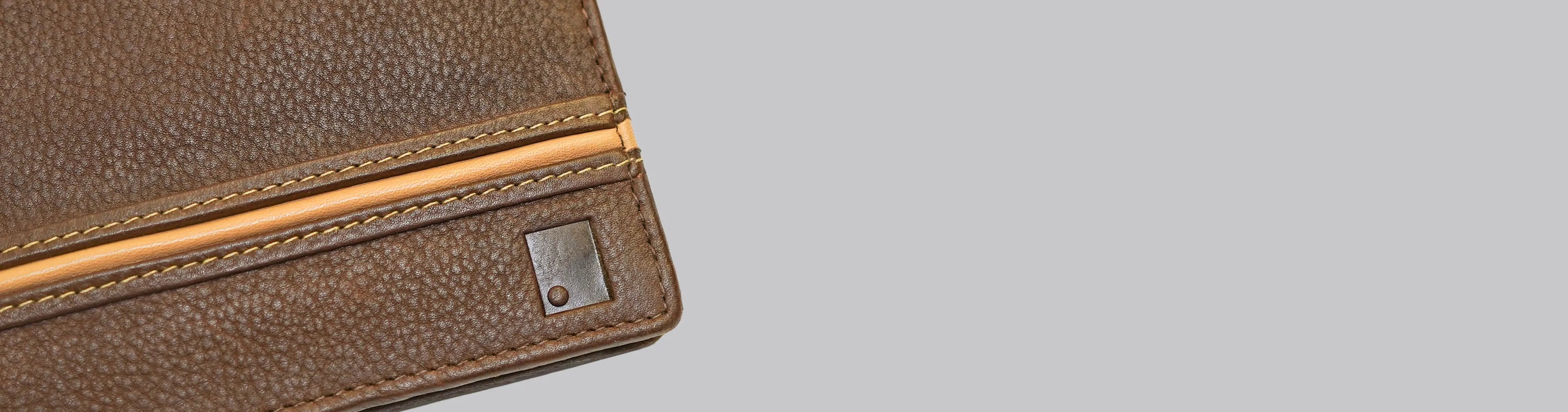Wallets & Card Holders